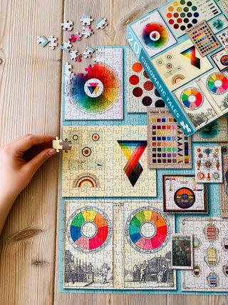 Chromatic Tales 1000 brikker puslespil fra Penny Puzzle